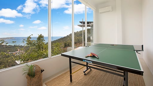 Blue Sea Villa Table tennis