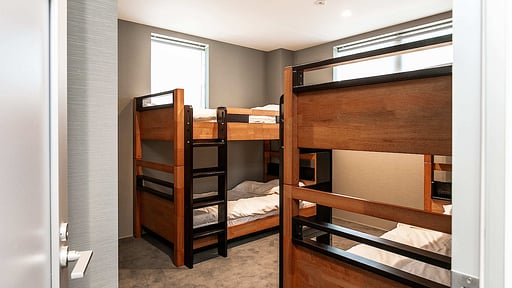 Bluebird Apartments Bedroom 3