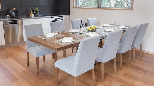 Bluebird Chalets Dining area