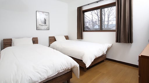 Bond Chalet Hakuba Bedroom 1