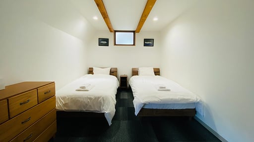 Bond Chalet Hakuba Bedroom 2