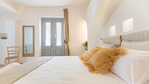 Borgo Treffe Villa Bedroom 1