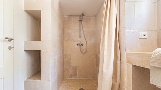 Borgo Treffe Villa Bedroom 2