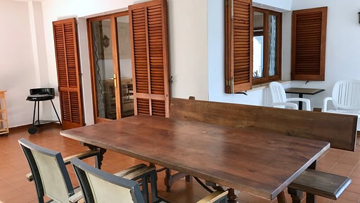 Botana Woods Villa Dining area