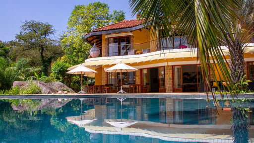 Bougainvillea Retreat Swimming pool