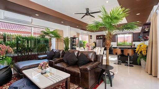 Boutique Resort Villa 4 Living room