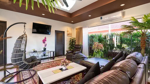 Boutique Resort Villa 4 Living room