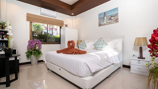 Boutique Resort Villa 4 Bedroom 3