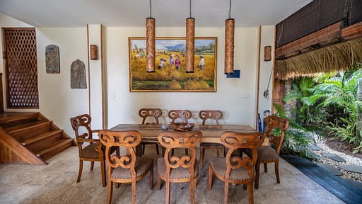 Breezy Emerald Villa Eethoek