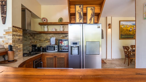 Breezy Emerald Villa Kitchen