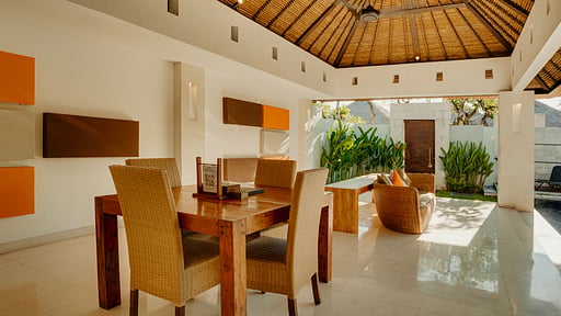 One Eleven Haven 1 Dining area