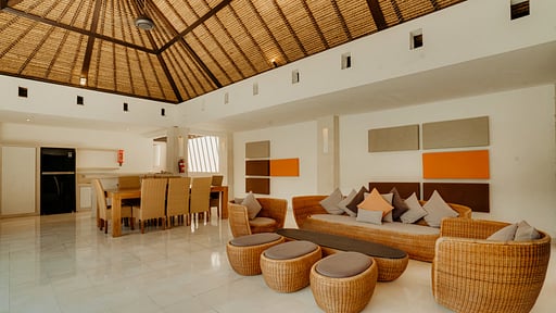 One Eleven Haven 3 Living room
