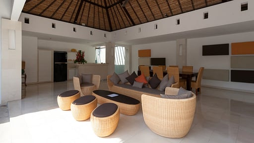 One Eleven Haven 3 Living room
