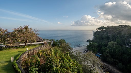 By The Cliff Villa Окрестности