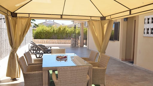 Casa Ca Na Coloma Dining area