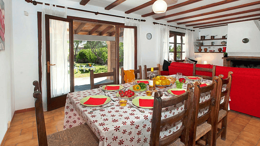Ca Na Lloreta Dining area