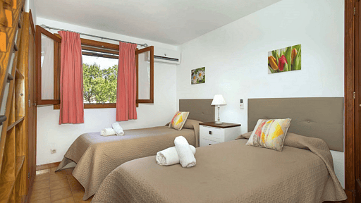 Ca Na Lloreta Bedroom 3