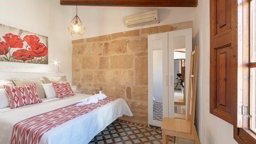 Villa Ca Na Serrieta Bedroom 1