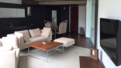 Calem Grove Villa 7 Salon