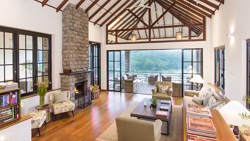 Camellia Hills Villa Living room