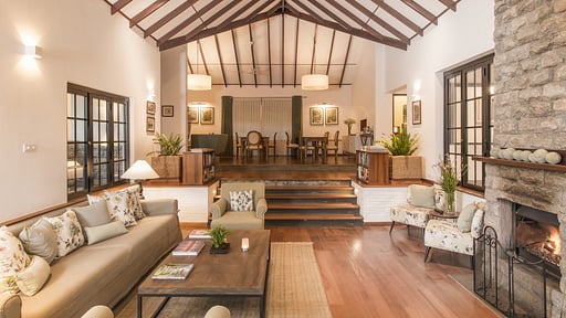 Camellia Hills Villa Living room