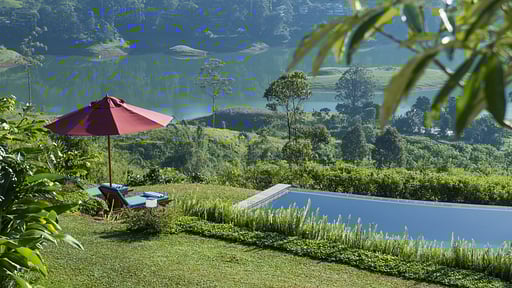 Camellia Hills Villa Swimming pool