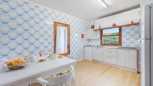 Can Berenguer Kitchen