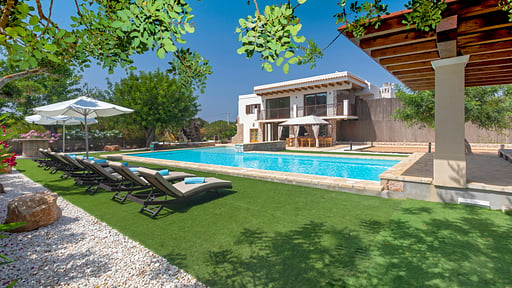 Can Bernadet Swimming pool