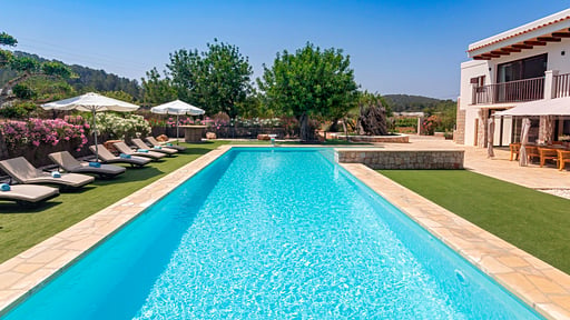 Can Bernadet Swimming pool