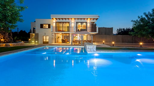 Can Bernadet Swimming pool