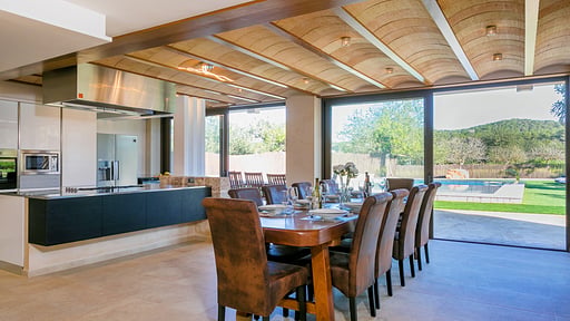 Can Bernadet Dining area