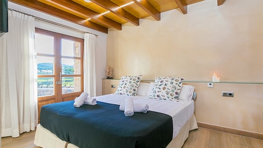 Can Bernadet Bedroom 6
