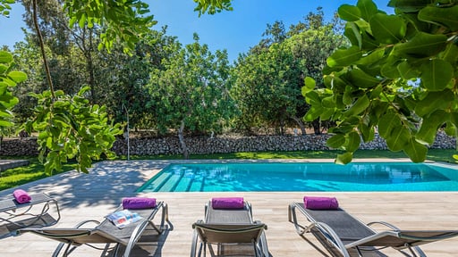 Can Cama Rotja Бассейн