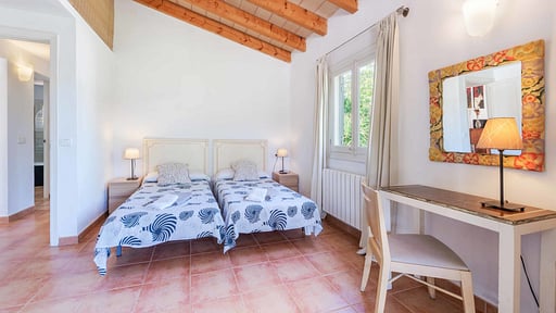 Can Cama Rotja Спальня 3