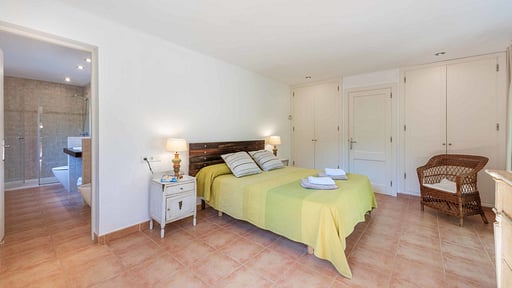 Can Cama Rotja Спальня 1