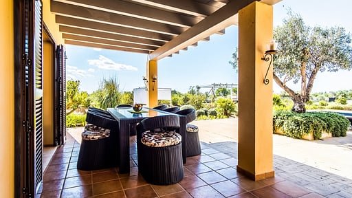 Can Carino Dining area