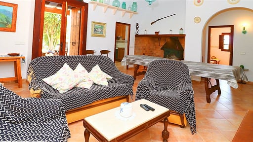 Villa Can Crestall Living room