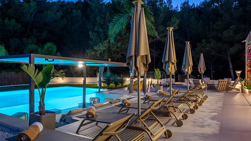 Can Danza Swimming pool