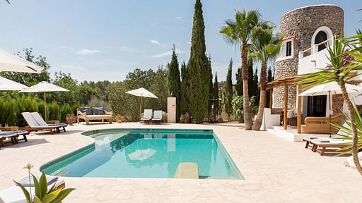 Can Daphne Piscine