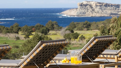 Can Dos Rocas Swimming pool