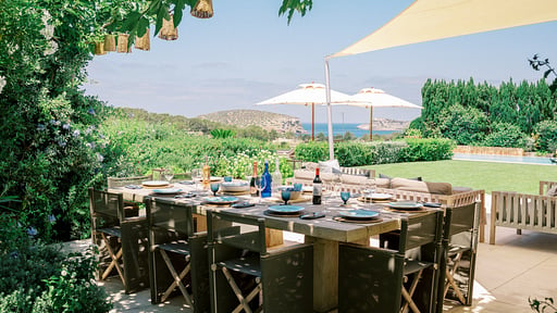 Can Dos Rocas Terrace/Veranda