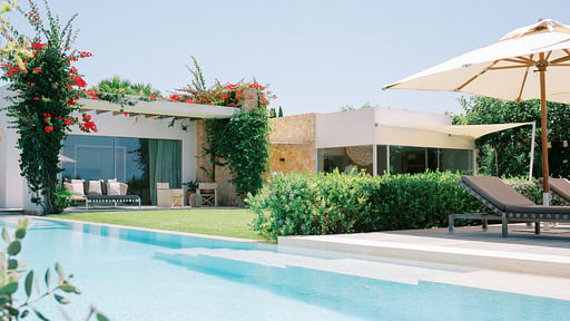 Can Dos Rocas Swimming pool