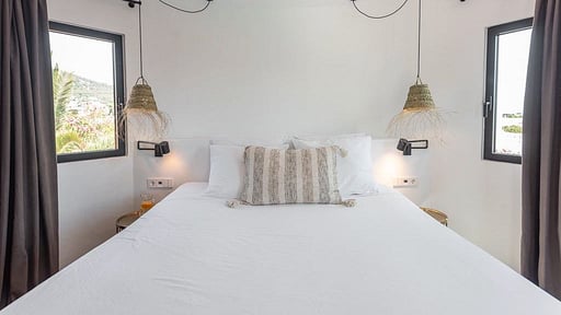 Villa Can Gafarro Schlafzimmer 1