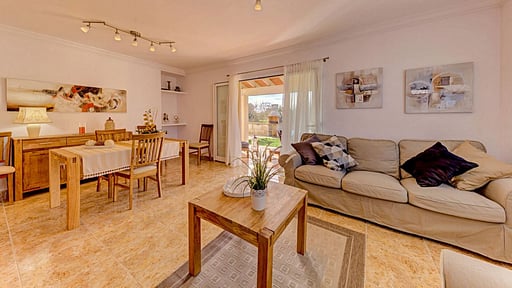 Can Gelaberts Living room