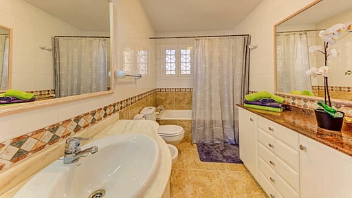 Can Gelaberts Bedroom 1