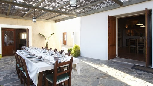 Can Mariano Villa Dining area 2