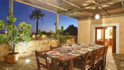 Can Mariano Villa Dining area 2