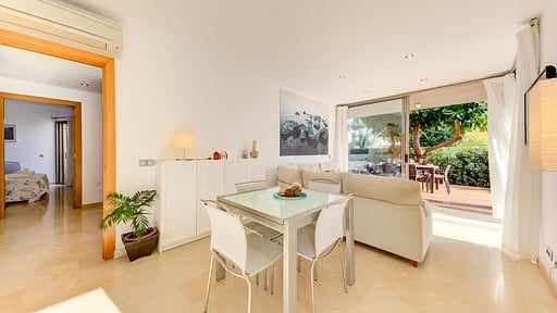 Can Marti Cirerer Dining area