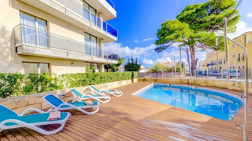 Can Marti Cirerer Swimming pool