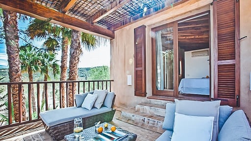 Can Melanie Terrace/Veranda